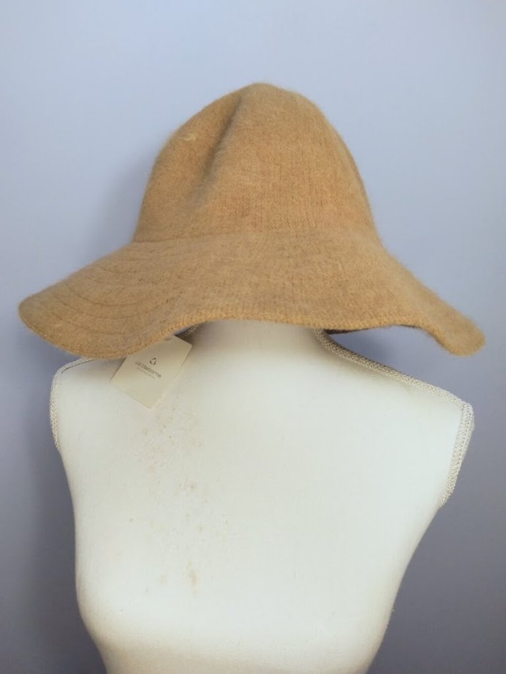 Vintage Liz Claiborne Bucket Hat Cloche Rabbit Hair Wool Blend Camel/Tan Fuzzy